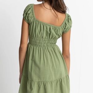 NWT Green Dress (Rhythm)